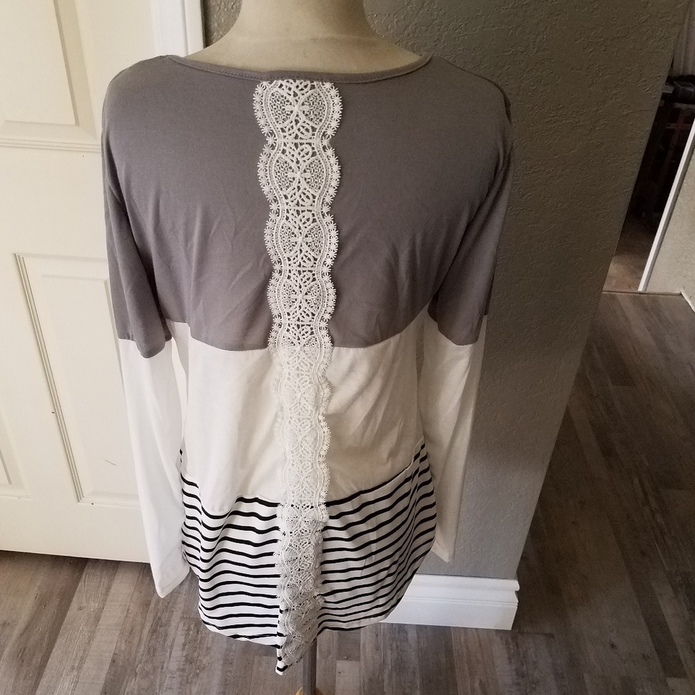 Tunic top - Picture 2 of 3
